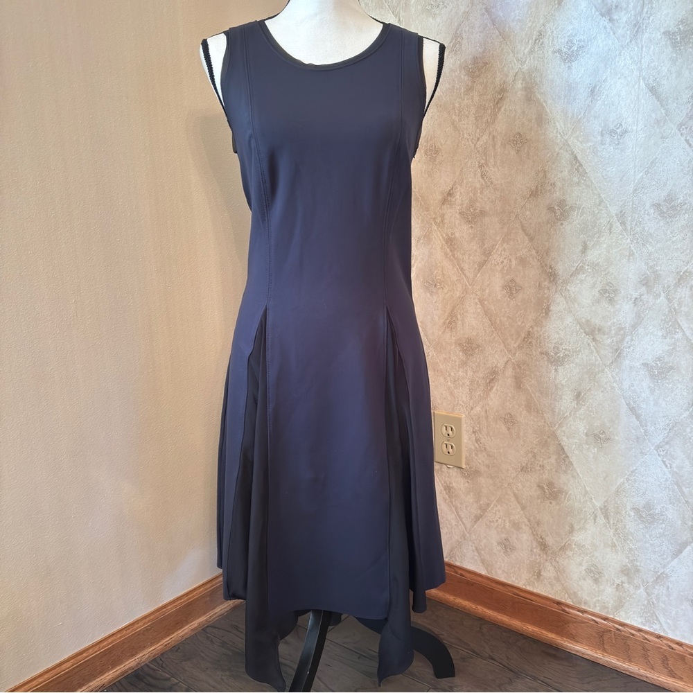 Simply Vera Wang Elegant Sleeveless Dress